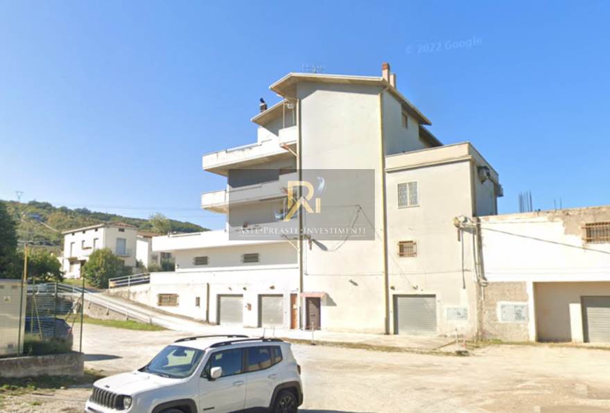 Photo 8