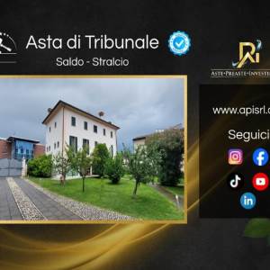 Farmhouse for sale, Via 25 aprile 211, Rovato
