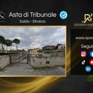 Appartamento in vendita, Via Frondarola, 63, Roma