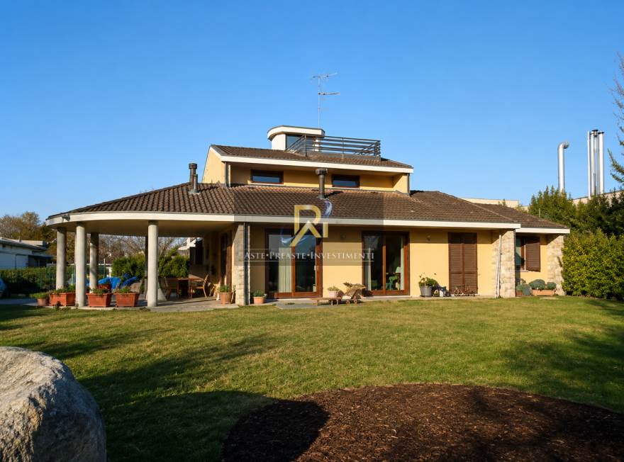 Photo 12