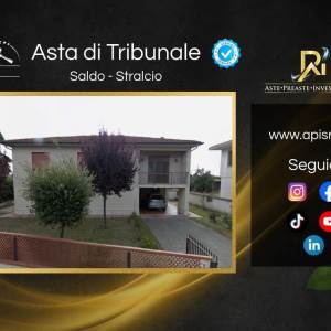 Town House for sale, Via Macerata 145, Cascina
